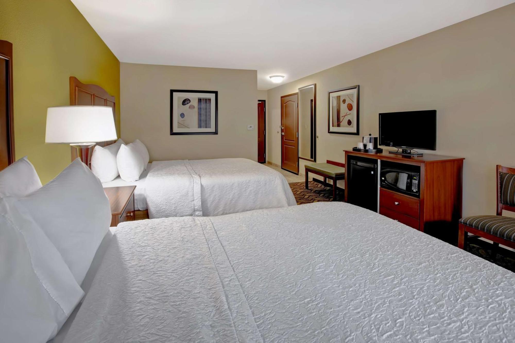 Hampton Inn Dekalb - Near The University Extérieur photo