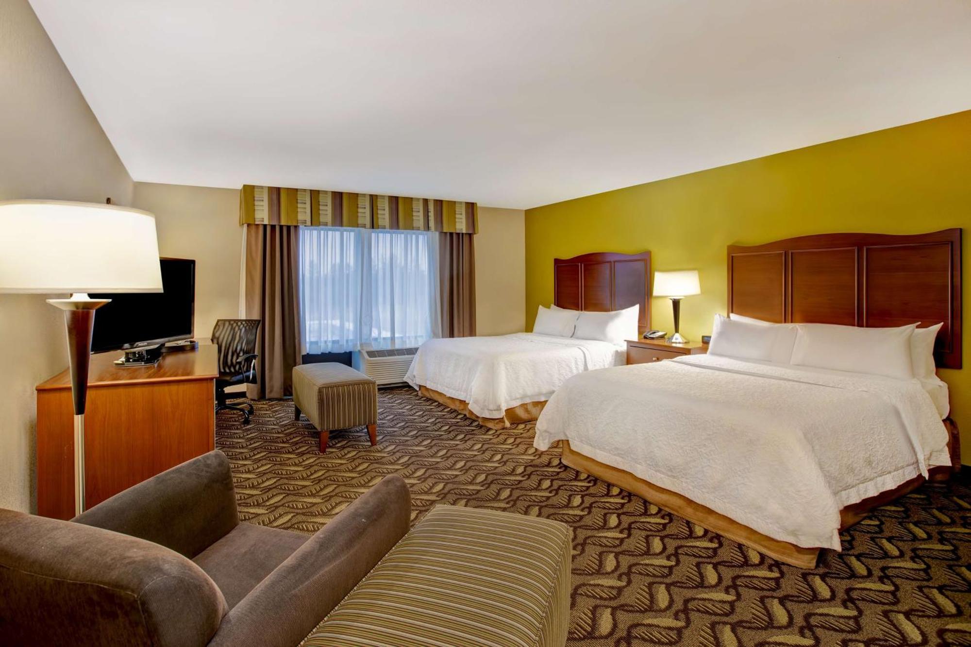 Hampton Inn Dekalb - Near The University Extérieur photo