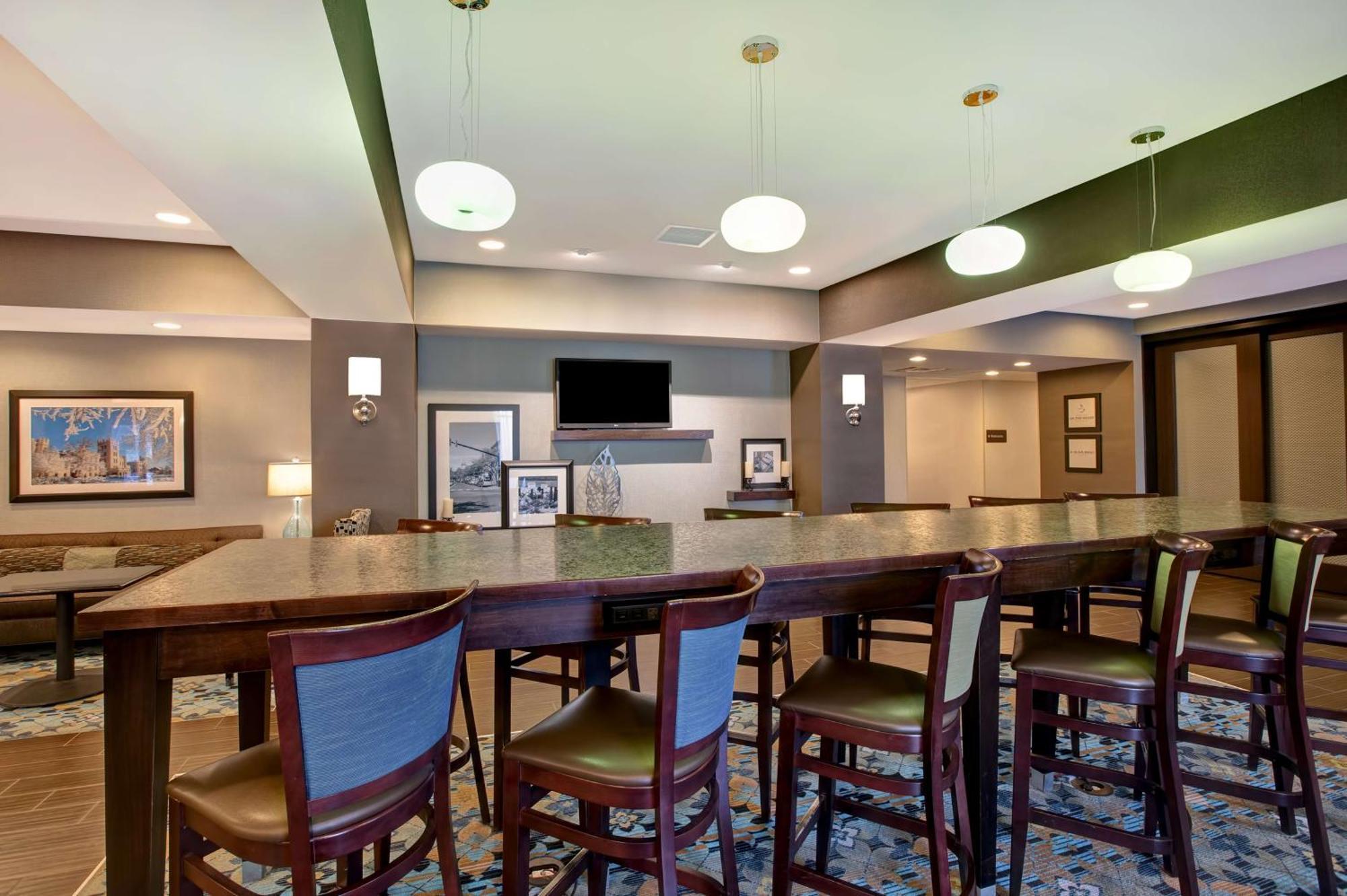Hampton Inn Dekalb - Near The University Extérieur photo