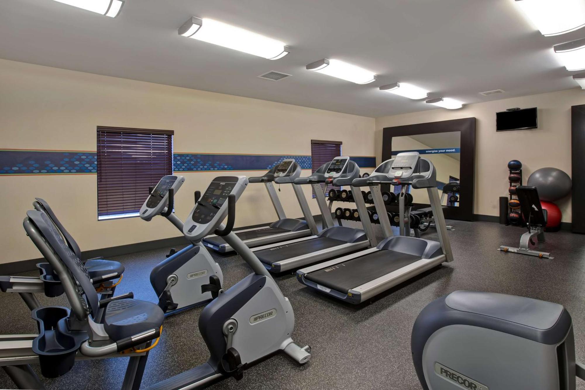 Hampton Inn Dekalb - Near The University Extérieur photo