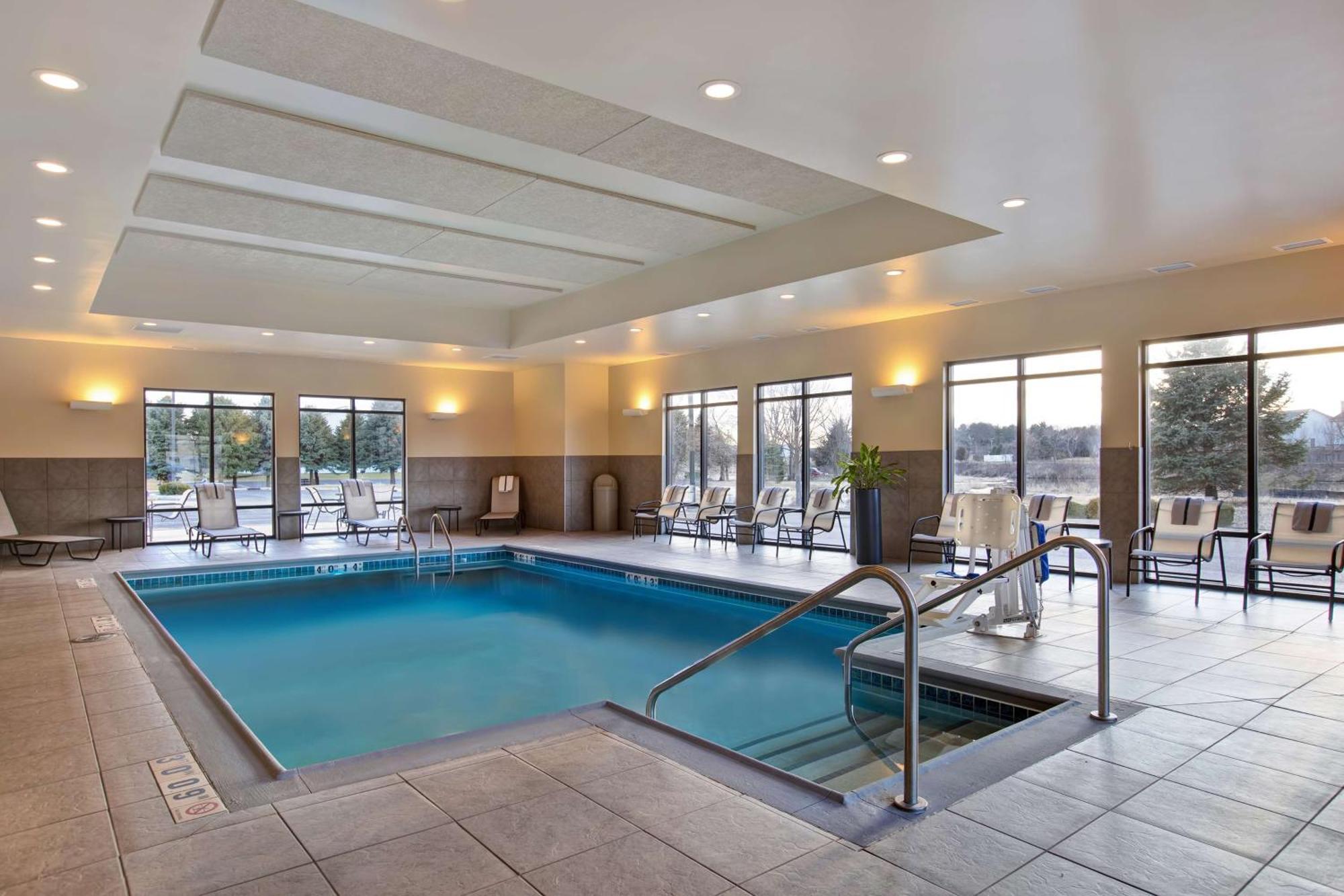 Hampton Inn Dekalb - Near The University Extérieur photo