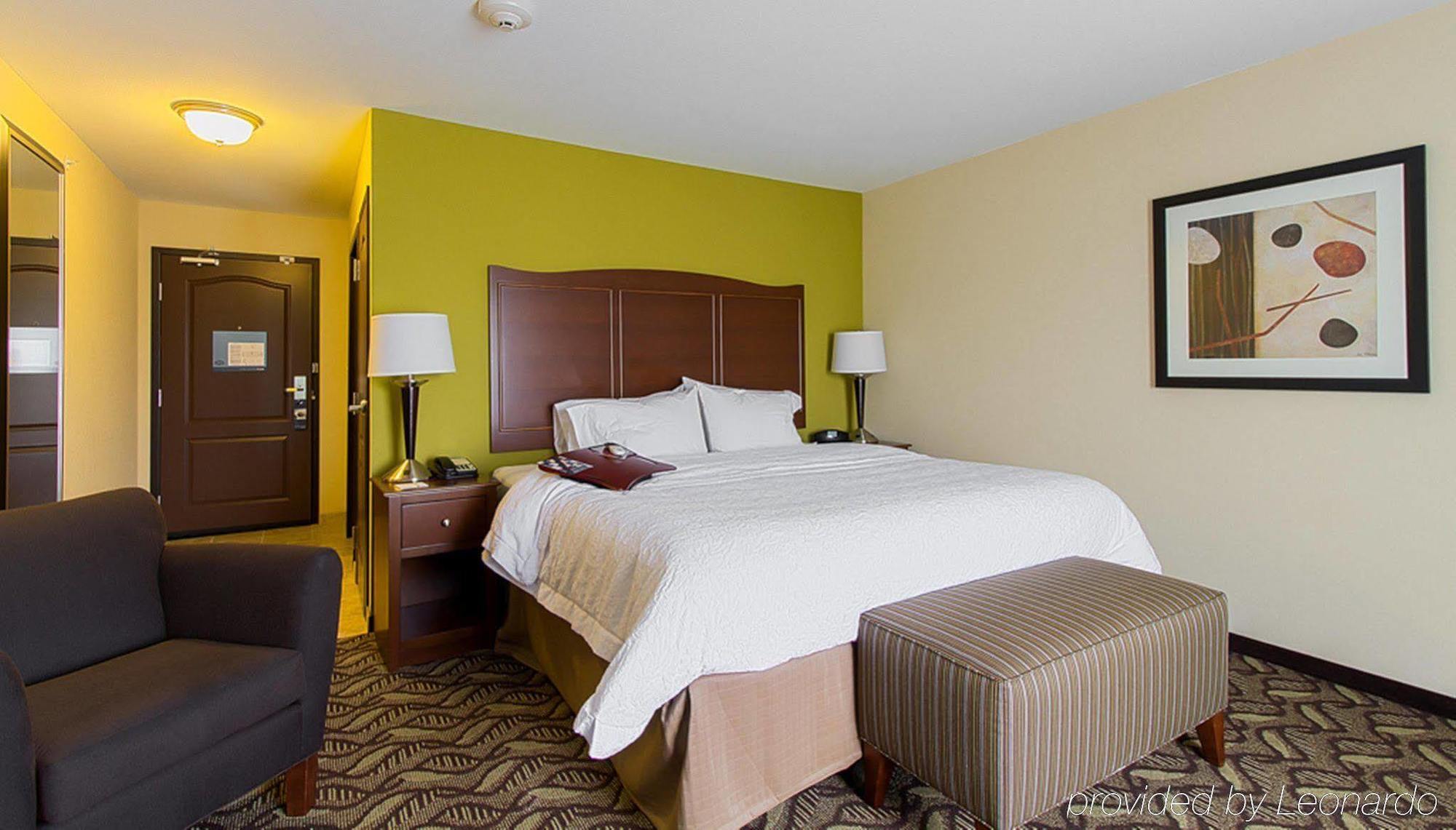 Hampton Inn Dekalb - Near The University Extérieur photo